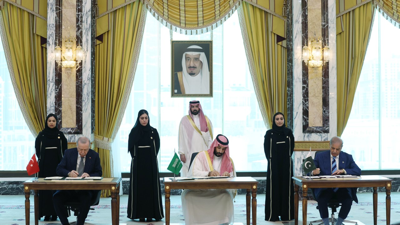 Türkiye, Saudi Arabia and Pakistan sign a Joint Defence Agreement
