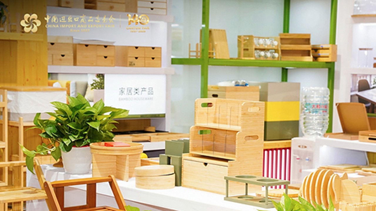 Circular Economy in Products and Exhibition Practices