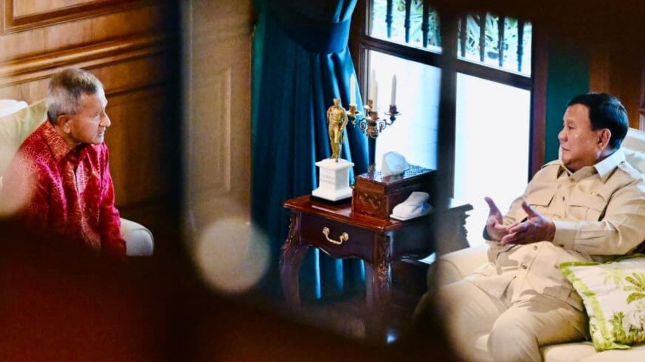 President Prabowo and Singapore's Foreign Minister's Meet in Hambalang